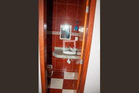 Casa à venda com 150m², 5 quartos e 4 vagasBanheiro