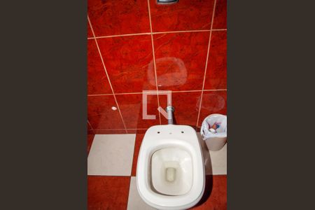 Casa à venda com 150m², 5 quartos e 4 vagasBanheiro