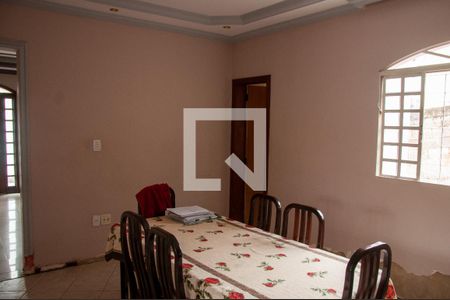 Sala de Jantar de casa à venda com 5 quartos, 150m² em Colonial, Contagem