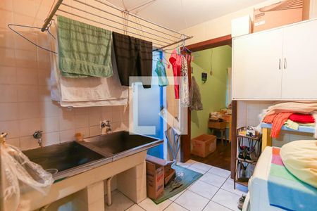 Casa à venda com 300m², 3 quartos e 5 vagasÁrea de Serviço