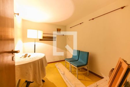 Casa à venda com 300m², 3 quartos e 5 vagasQuarto 5