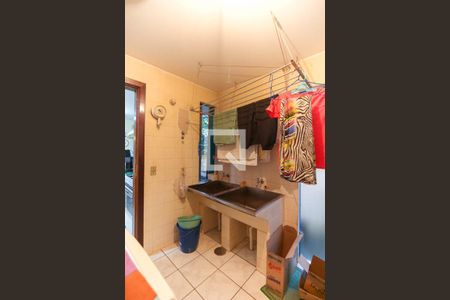 Casa à venda com 300m², 3 quartos e 5 vagasÁrea de Serviço