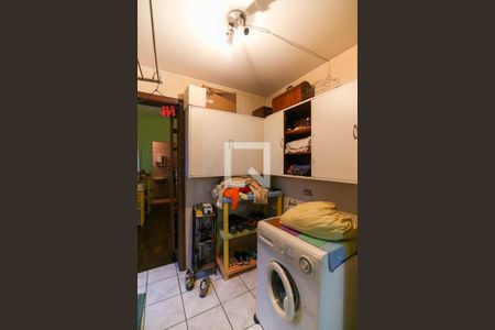 Casa à venda com 300m², 3 quartos e 5 vagasÁrea de Serviço