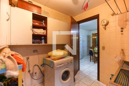 Casa à venda com 300m², 3 quartos e 5 vagasÁrea de Serviço