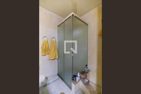 Casa à venda com 300m², 3 quartos e 5 vagasBanheiro da Suíte 1