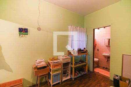 Casa à venda com 300m², 3 quartos e 5 vagasQuarto de Serviço