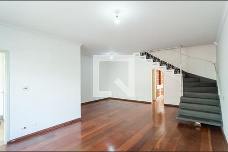 Sala de casa para alugar com 4 quartos, 178m² em Mirandópolis, São Paulo