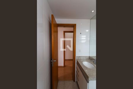 Apartamento para alugar com 105m², 3 quartos e 2 vagas Apartamento para alugar com 105m², 3 quartos e 2 vagasBanheiro da Suíte