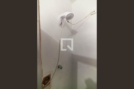 Casa à venda com 235m², 5 quartos e 2 vagas Casa à venda com 235m², 5 quartos e 2 vagasBanheiro