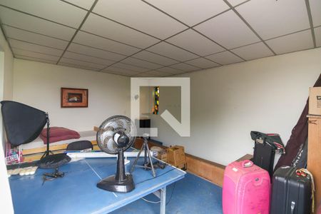 Casa à venda com 235m², 5 quartos e 2 vagas Casa à venda com 235m², 5 quartos e 2 vagasQuarto 3