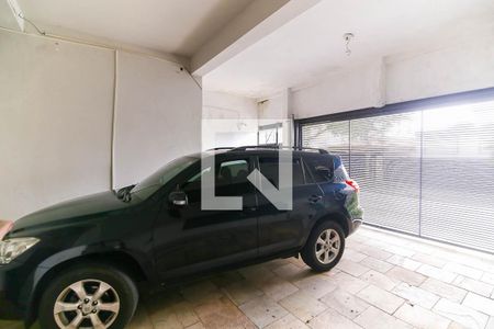 Casa à venda com 235m², 5 quartos e 2 vagas Casa à venda com 235m², 5 quartos e 2 vagasGaragem