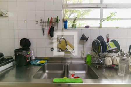 Casa à venda com 235m², 5 quartos e 2 vagas Casa à venda com 235m², 5 quartos e 2 vagasCozinha