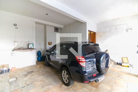 Casa à venda com 235m², 5 quartos e 2 vagas Casa à venda com 235m², 5 quartos e 2 vagasGaragem