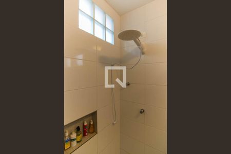 Casa à venda com 235m², 5 quartos e 2 vagas Casa à venda com 235m², 5 quartos e 2 vagasBanheiro 3