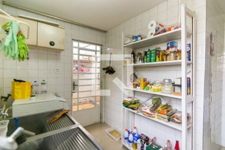 Casa à venda com 235m², 5 quartos e 2 vagas Casa à venda com 235m², 5 quartos e 2 vagasÁrea de Serviço