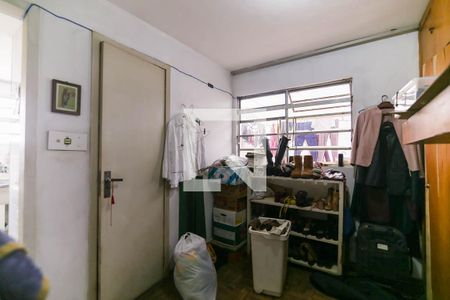 Casa à venda com 235m², 5 quartos e 2 vagas Casa à venda com 235m², 5 quartos e 2 vagasQuarto de Serviço