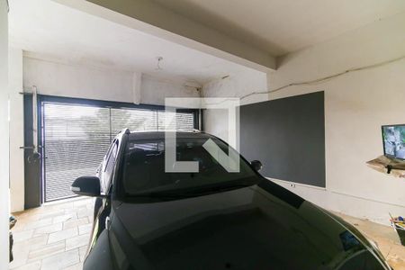 Casa à venda com 235m², 5 quartos e 2 vagas Casa à venda com 235m², 5 quartos e 2 vagasGaragem