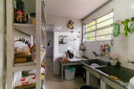 Casa à venda com 235m², 5 quartos e 2 vagas Casa à venda com 235m², 5 quartos e 2 vagasÁrea de Serviço