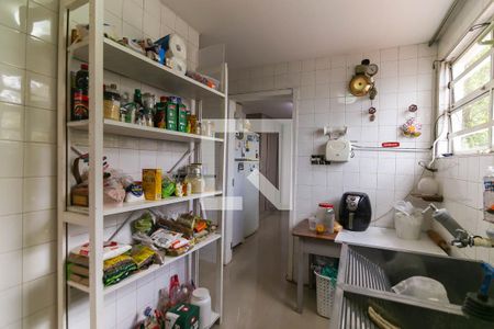 Casa à venda com 235m², 5 quartos e 2 vagas Casa à venda com 235m², 5 quartos e 2 vagasÁrea de Serviço