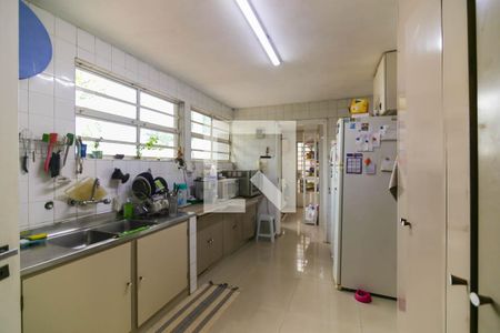 Casa à venda com 235m², 5 quartos e 2 vagas Casa à venda com 235m², 5 quartos e 2 vagasCozinha