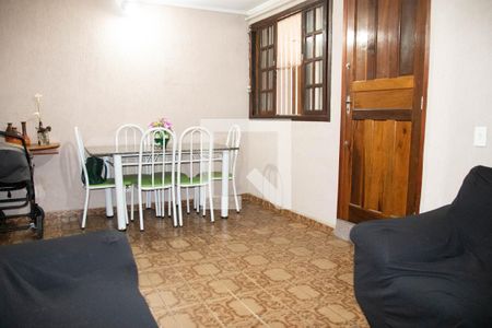 Sala de casa à venda com 3 quartos, 100m² em Guapira, São Paulo