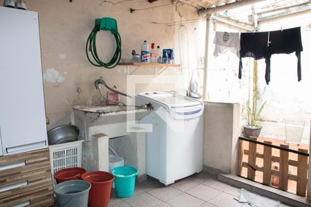 Casa à venda com 100m², 3 quartos e 1 vagaÁrea de Serviço