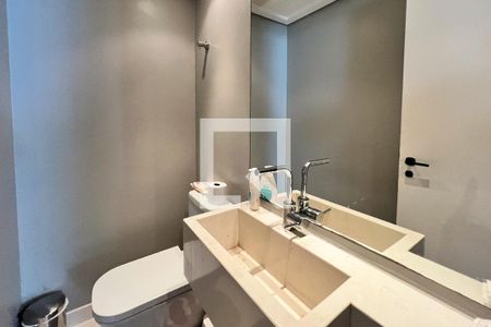 Lavabo de apartamento à venda com 3 quartos, 130m² em Itaim Bibi, São Paulo