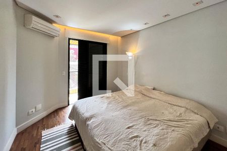 Apartamento à venda com 130m², 3 quartos e 2 vagasSuite 1