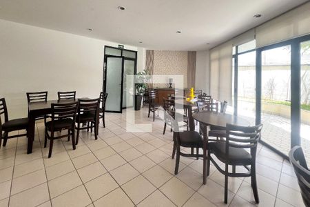 Apartamento à venda com 130m², 3 quartos e 2 vagasÁrea comum - Salão de festas