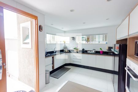 Casa à venda com 360m², 3 quartos e 2 vagasCozinha