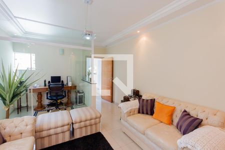 Casa à venda com 360m², 3 quartos e 2 vagasSala de Estar