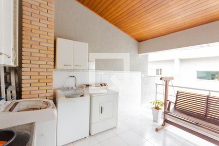 Casa à venda com 360m², 3 quartos e 2 vagasÁrea de Serviço