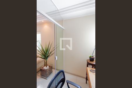 Casa à venda com 360m², 3 quartos e 2 vagasEscritório