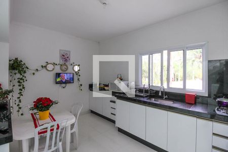 Casa à venda com 320m², 4 quartos e 2 vagasCozinha