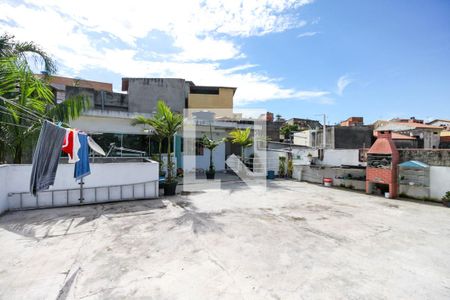 Casa à venda com 320m², 4 quartos e 2 vagasÁrea externa