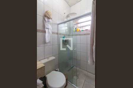 Casa para alugar com 75m², 2 quartos e 2 vagas Casa para alugar com 75m², 2 quartos e 2 vagasBanheiro da suíte