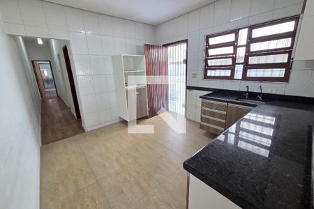Cozinha de casa para alugar com 2 quartos, 100m² em Caiçara , Praia Grande