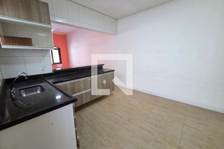 Cozinha de casa para alugar com 2 quartos, 100m² em Caiçara , Praia Grande