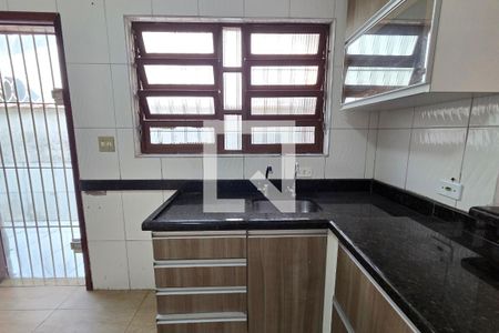 Cozinha de casa para alugar com 2 quartos, 100m² em Caiçara , Praia Grande