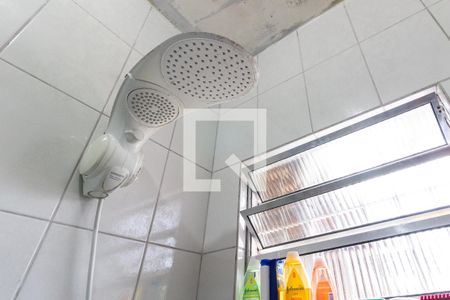 Casa para alugar com 75m², 2 quartos e 2 vagas Casa para alugar com 75m², 2 quartos e 2 vagasDetalhe do banheiro da suíte