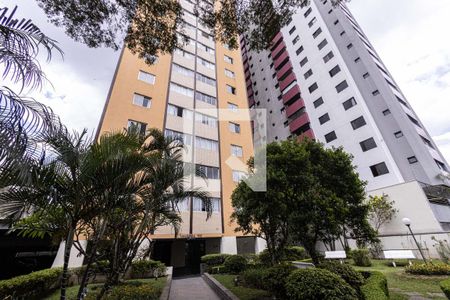 Apartamento à venda com 75m², 2 quartos e 1 vagaFachada