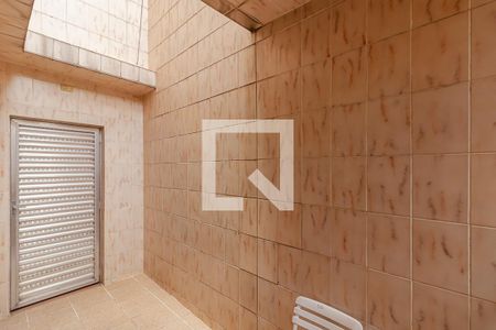 Casa à venda com 263m², 4 quartos e 2 vagasCorredor Lateral