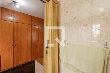 Casa à venda com 263m², 4 quartos e 2 vagasBanheiro da Suíte 1