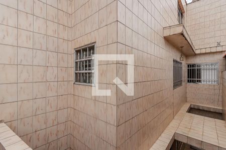 Casa à venda com 263m², 4 quartos e 2 vagasCorredor Lateral 