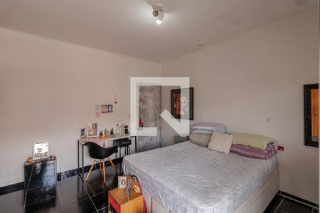 Casa à venda com 263m², 4 quartos e 2 vagasSuíte 3