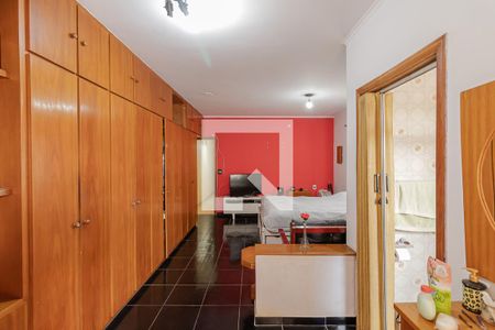 Casa à venda com 263m², 4 quartos e 2 vagasSuíte 1