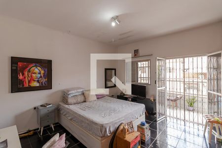 Casa à venda com 263m², 4 quartos e 2 vagasSuíte 3