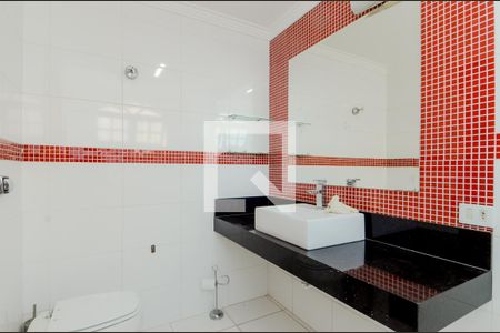 Casa para alugar com 300m², 3 quartos e 2 vagasBanheiro da Suíte 2