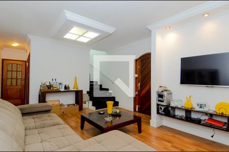 Sala de casa para alugar com 3 quartos, 190m² em Jardim Vila Galvao, Guarulhos