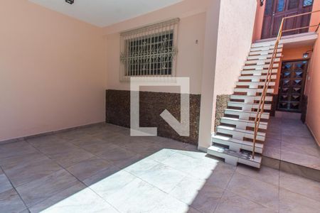Casa para alugar com 80m², 2 quartos e 1 vaga Casa para alugar com 80m², 2 quartos e 1 vagaGaragem